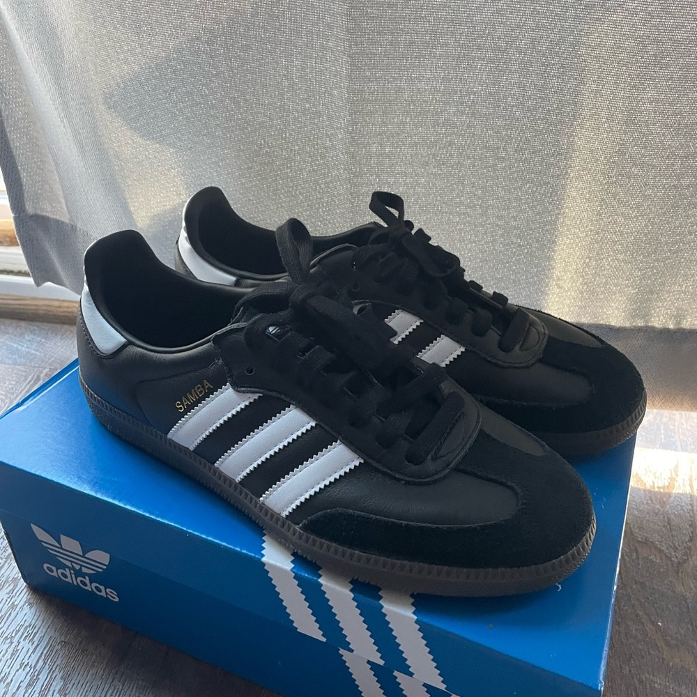 Adidas Sambas